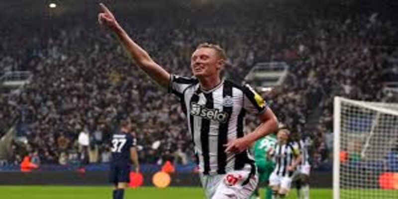 Sean Longstaff's playing style